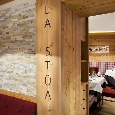 Christian Hotel Corvara In Badia