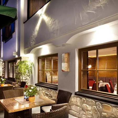 Hotel Christian 3*
