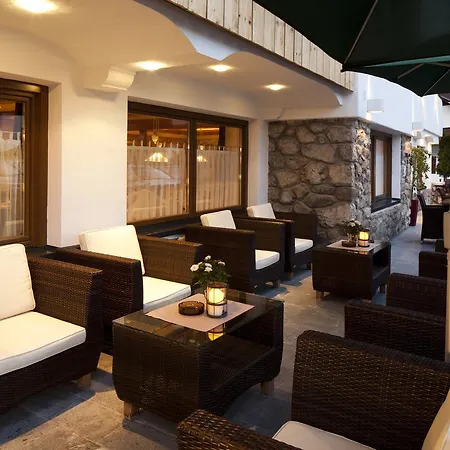 Hotel Christian 3*